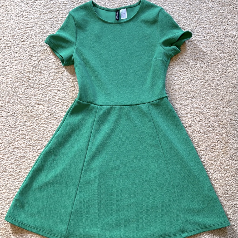 H&M Divided Fit and Flare Dress in Emerald Green Size 6